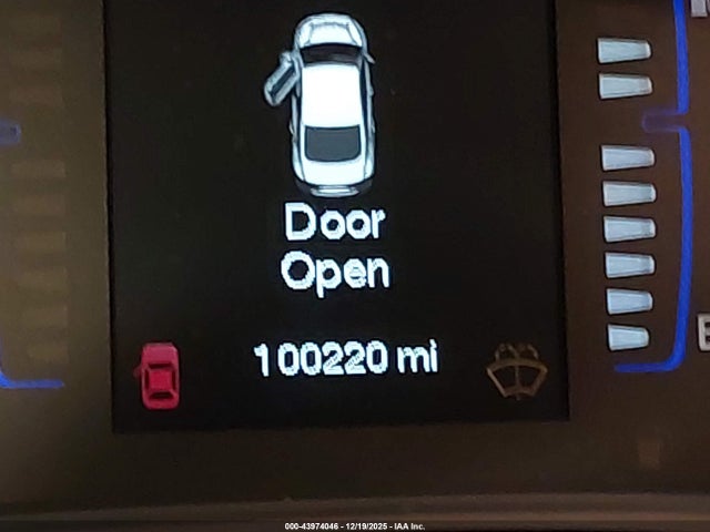 Продажа на аукционе авто 2015 Chrysler 200 Limited, vin: 1C3CCCAB7FN729215, номер лота: 43974046