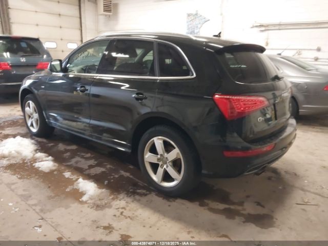 2012 AUDI Q5 WA1DKAFP8CA067377 Photo 2