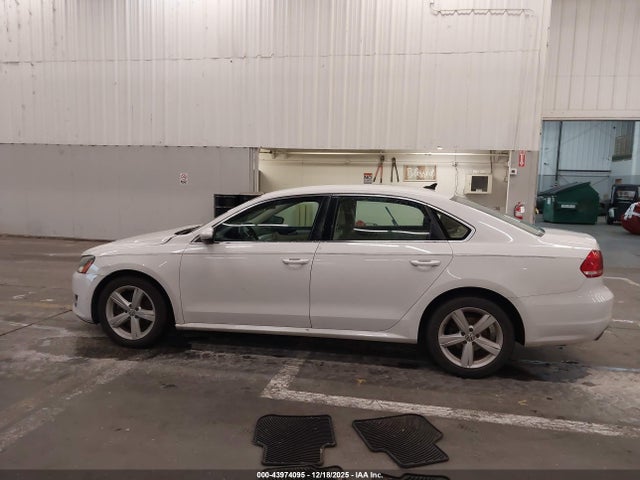 Продажа на аукционе авто 2012 Volkswagen Passat 2.5l Se, vin: 1VWBP7A39CC050143, номер лота: 43974095