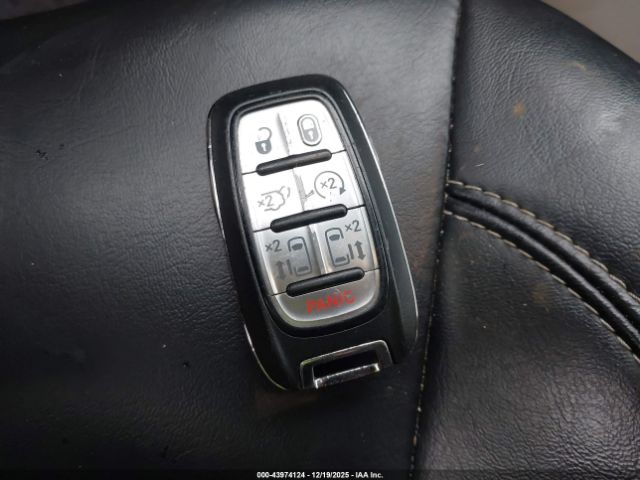 2020 CHRYSLER VOYAGER 2C4RC1DG1LR144498 Photo 10