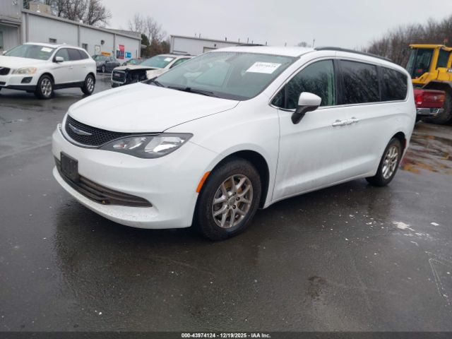 2020 CHRYSLER VOYAGER 2C4RC1DG1LR144498 Photo 1