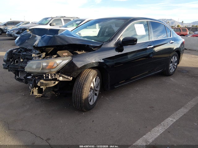 Honda k24w1 2015 1HGCR2F33FA208653 Image 2