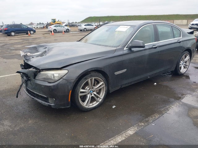 2011 BMW 750I WBAKA8C57BCY37094 Photo 1