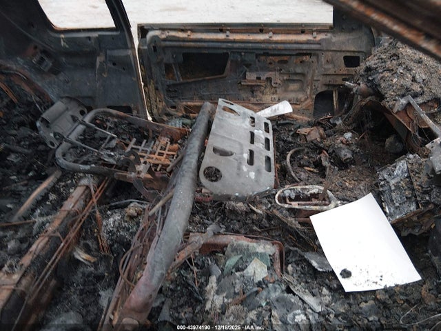 2001 CADILLAC ELDORADO 1G6EL12Y81B104198 Photo 4