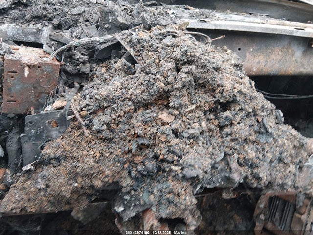 2001 CADILLAC ELDORADO 1G6EL12Y81B104198 Photo 6