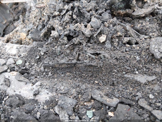 2001 CADILLAC ELDORADO 1G6EL12Y81B104198 Photo 8