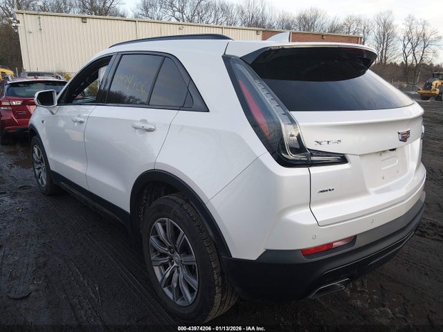2020 CADILLAC XT4 1GYFZFR43LF050251 Photo 2