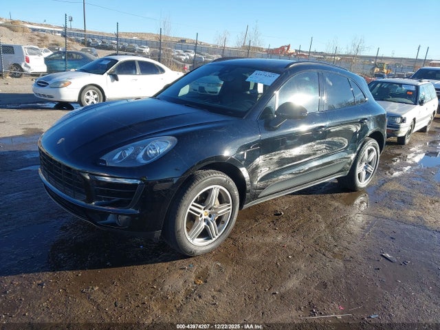 2016 PORSCHE MACAN WP1AB2A54GLB44386 Photo 1