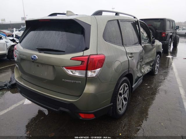2020 SUBARU FORESTER JF2SKAJC6LH526996 Photo 3