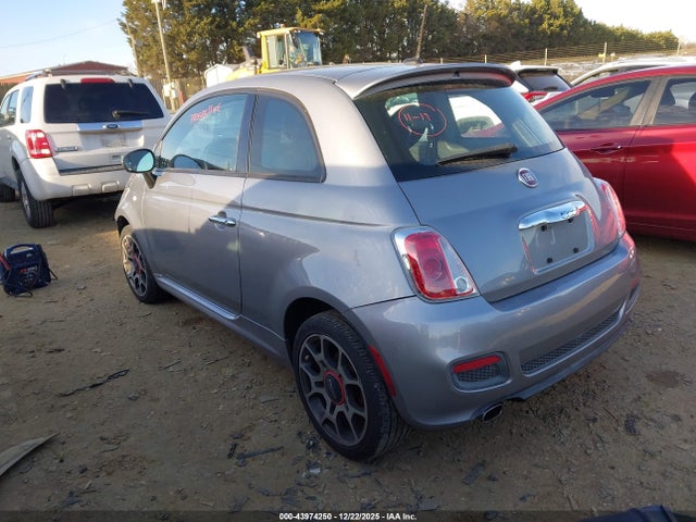 2015 FIAT 500 3C3CFFBR5FT753713 Photo 2