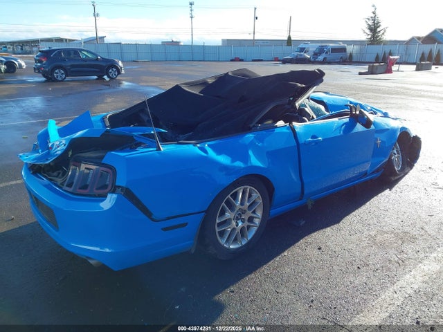 1ZVBP8EM3E5206306 Ford Mustang V6 Premium