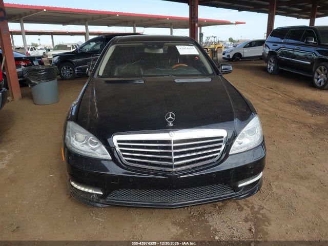 2011 Mercedes-benz S 550 მანქანა იყიდება აუქციონზე, vin: WDDNG7BB7BA404716, აუქციონის ნომერი: 43974329