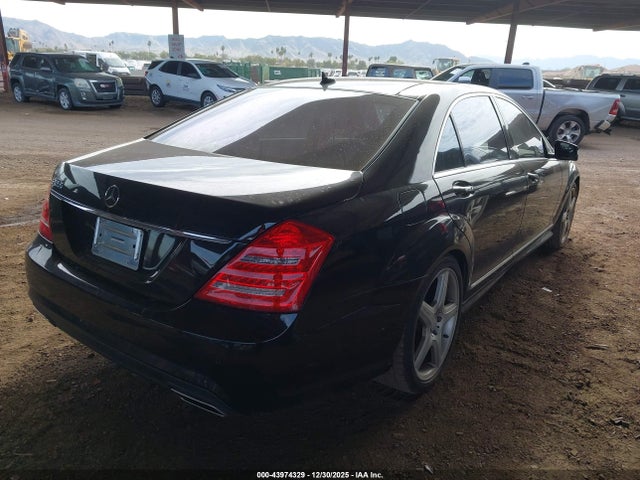2011 MERCEDES-BENZ S 550 WDDNG7BB7BA404716 Photo 3