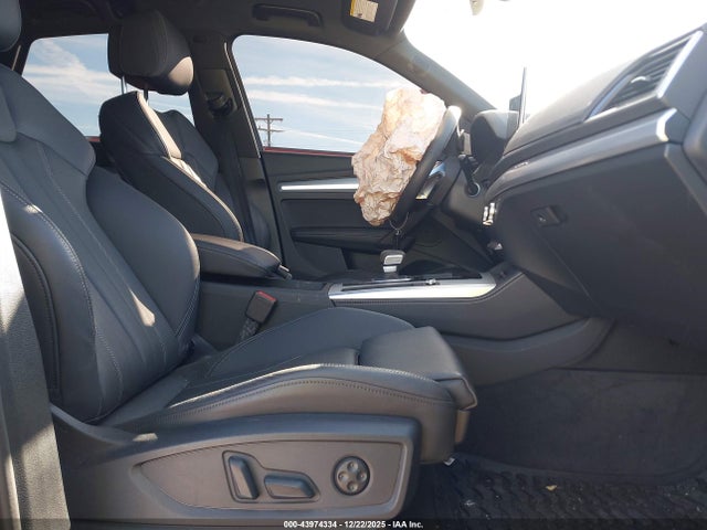 2024 AUDI Q5 WA1EAAFY1R2043022 Photo 4