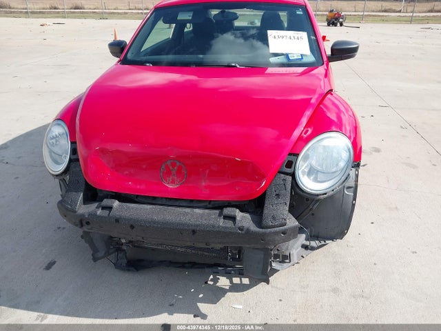 3VWFP7ATXEM611114 Volkswagen Beetle 2.5l Entry
