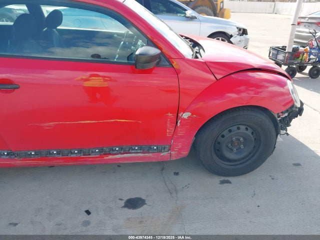 3VWFP7ATXEM611114 Volkswagen Beetle 2.5l Entry