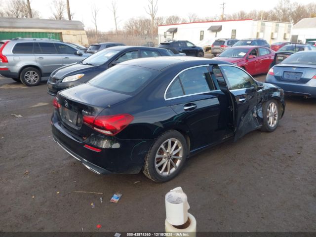 2019 MERCEDES-BENZ A 220 WDD3G4FB5KW001269 Photo 3