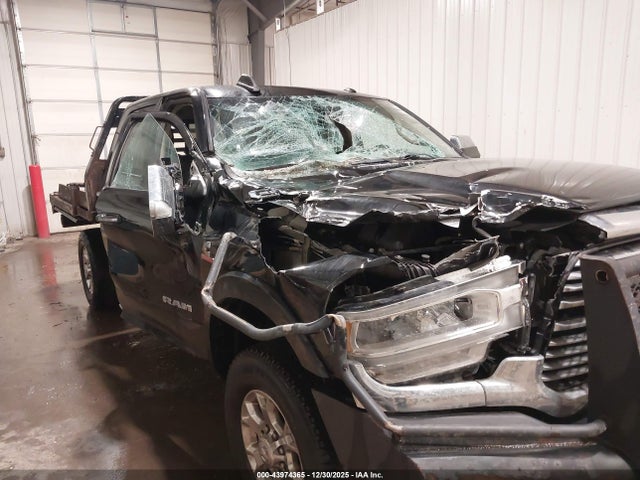 Продаж на аукціоні авто 2022 Ram 2500 Laramie  4x4 6'4 Box, vin: 3C6UR5FL1NG393099, номер лоту: 43974365