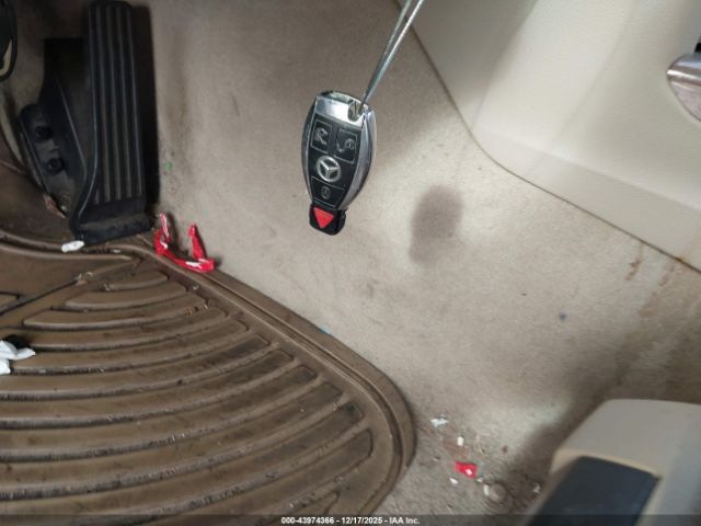 2011 MERCEDES-BENZ E 350 WDDHF5GB1BA463290 Photo 10