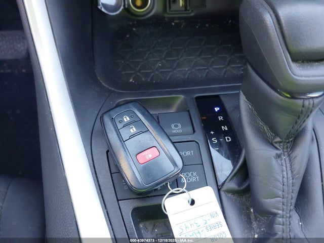 2T3P1RFV0KC053445 Toyota Rav4 Xle