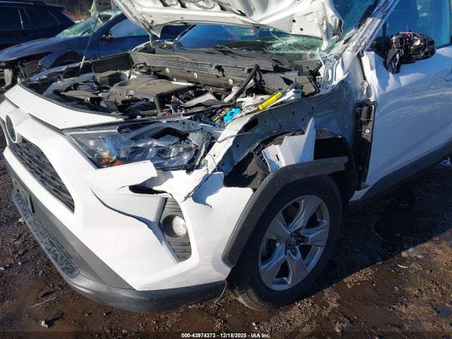 2T3P1RFV0KC053445 Toyota Rav4 Xle