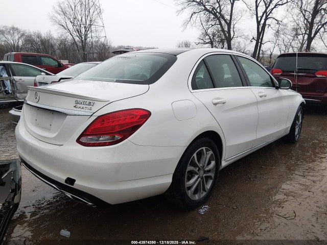 2016 MERCEDES-BENZ C 300 55SWF4KB1GU103713 Photo 3