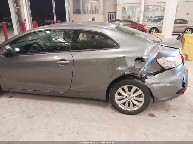 2016 KIA FORTE KOUP KNAFX6A88G5606945 Photo 5