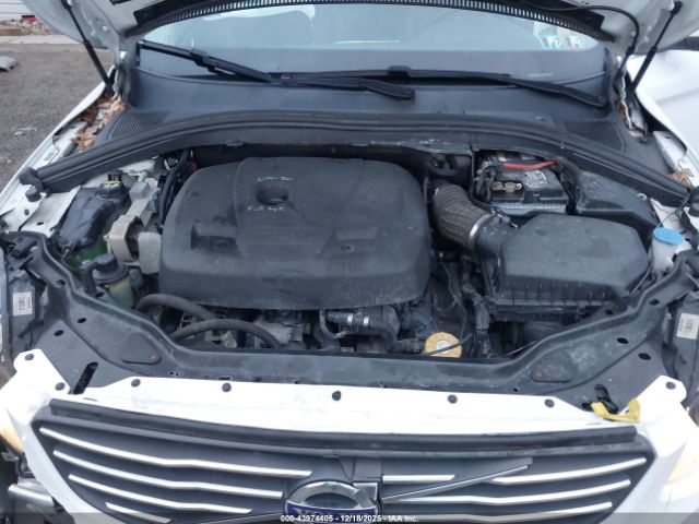2017 VOLVO XC60 YV449MRUXH2017356 Photo 9