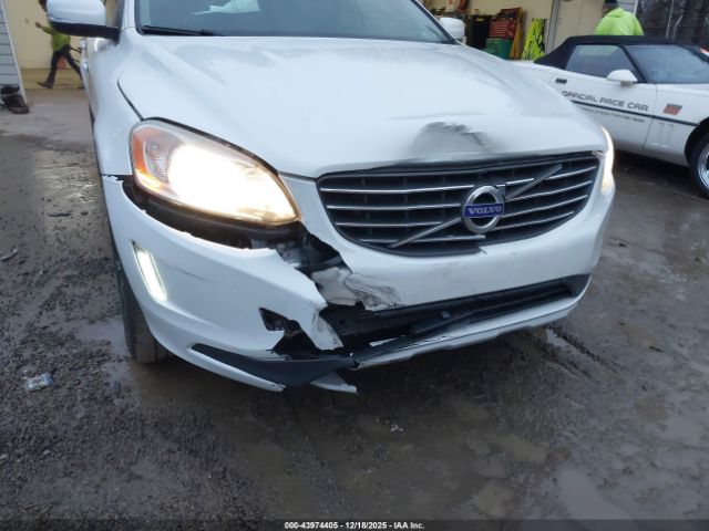 2017 VOLVO XC60 YV449MRUXH2017356 Photo 5