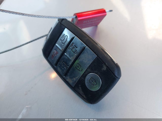 KNDME5C12F6033981 KIA Sedona Sx Luxury
