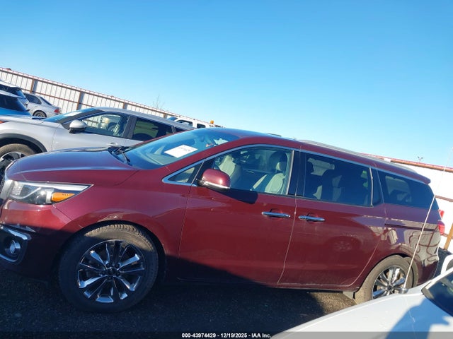 KNDME5C12F6033981 KIA Sedona Sx Luxury