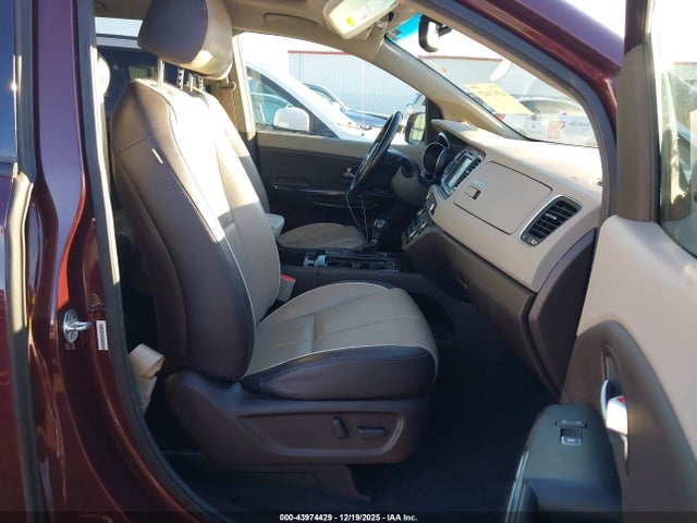 KNDME5C12F6033981 KIA Sedona Sx Luxury