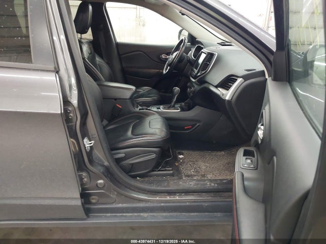 1C4PJMBB0EW162605 Jeep Cherokee Trailhawk