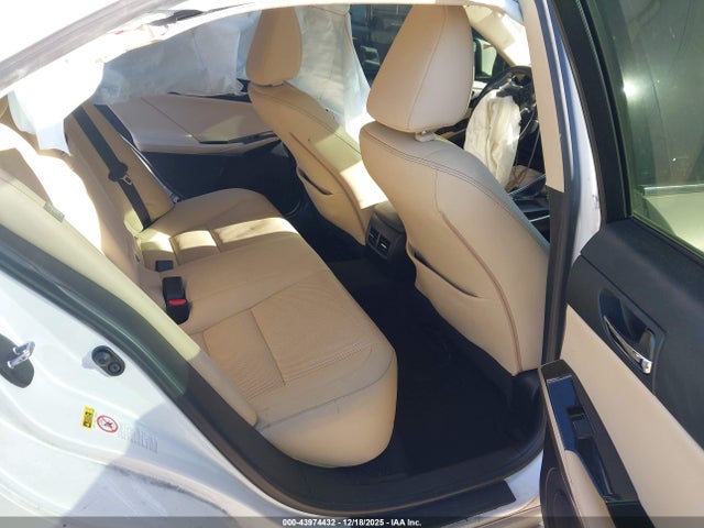 Продаж на аукціоні авто 2015 Lexus Is 250, vin: JTHBF1D29F5067425, номер лоту: 43974432