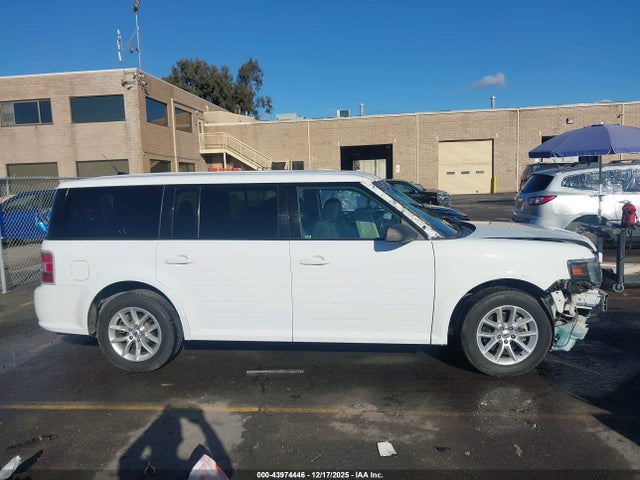 Ford FLEX SE 2015 2FMGK5B82FBA02568 Image 14