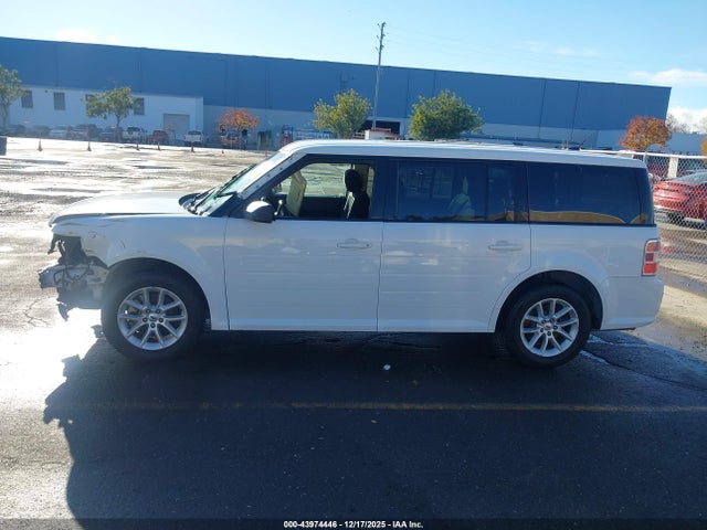 Ford FLEX SE 2015 2FMGK5B82FBA02568 Image 15