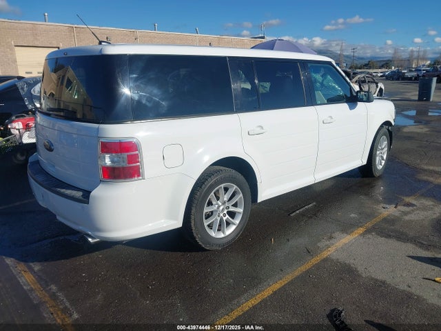 Ford FLEX SE 2015 2FMGK5B82FBA02568 Image 4