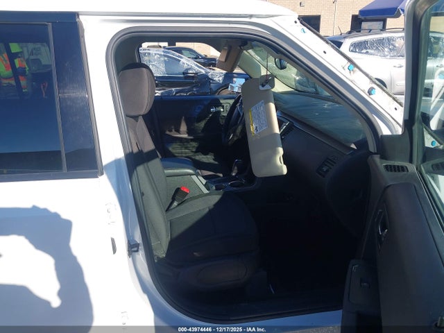 Ford FLEX SE 2015 2FMGK5B82FBA02568 Image 5