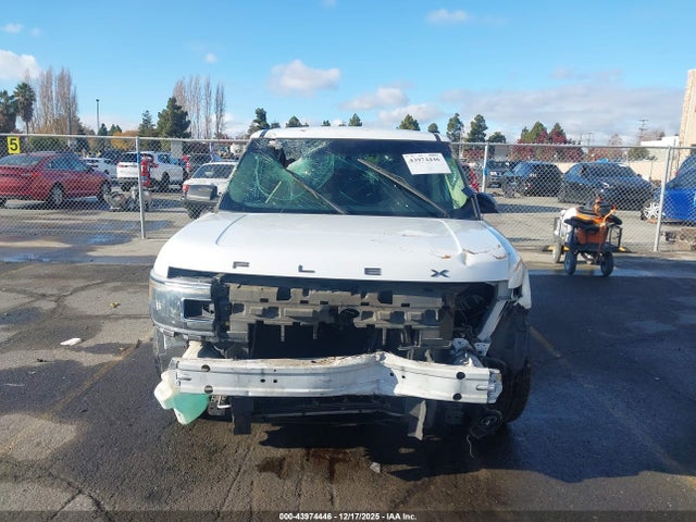 Ford FLEX SE 2015 2FMGK5B82FBA02568 Image 6