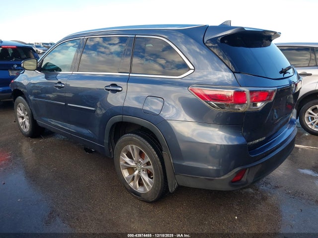 Toyota Highlander Xle V6 2014 5TDKKRFHXES026288 Image 3