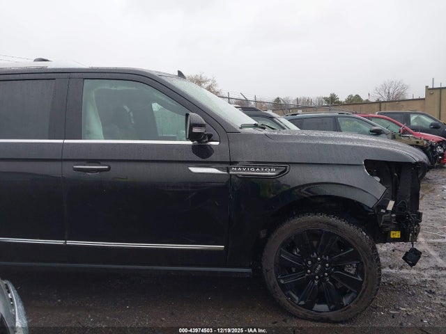 5LMJJ2LG9PEL01927 Lincoln Navigator Reserve