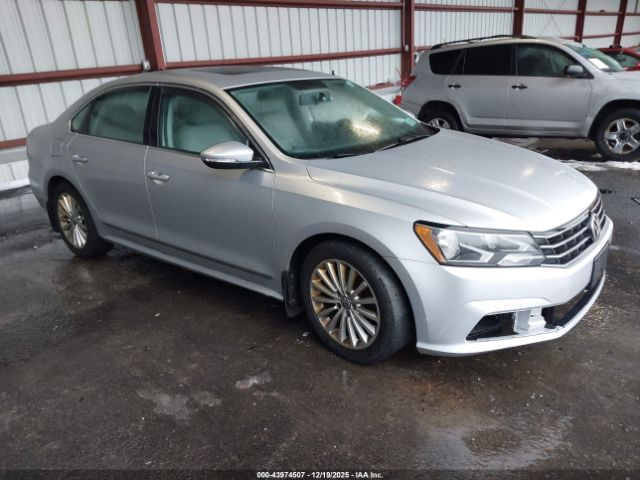 2017 VOLKSWAGEN PASSAT 1VWBT7A37HC003759