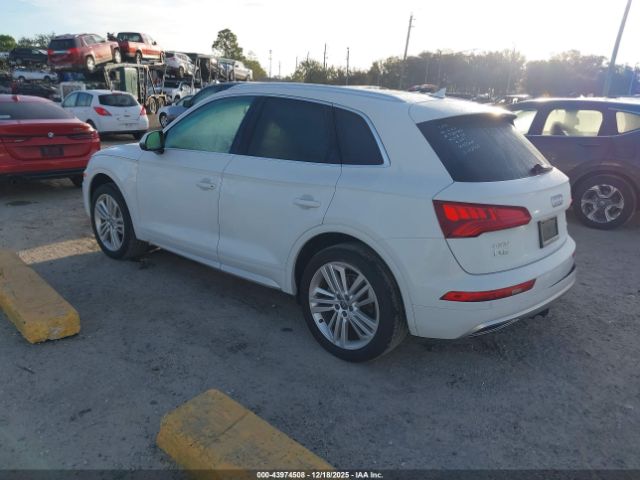 2019 AUDI Q5 WA1BNAFY6K2092763 Photo 2