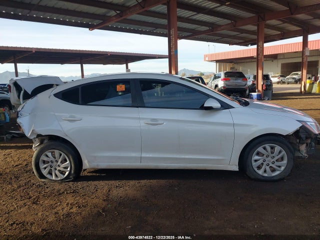 Hyundai ELANTRA SE 2019 5NPD74LF4KH429765 Image 13