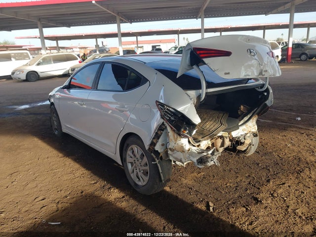 Hyundai ELANTRA SE 2019 5NPD74LF4KH429765 Image 3