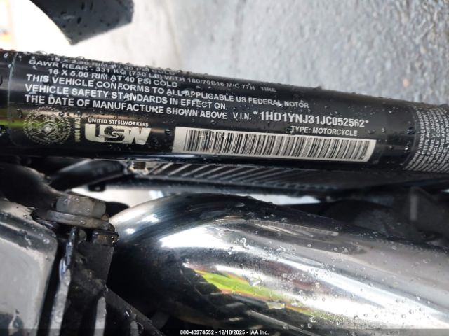 2018 HARLEY-DAVIDSON FXLR 1HD1YNJ31JC052562 Photo 9