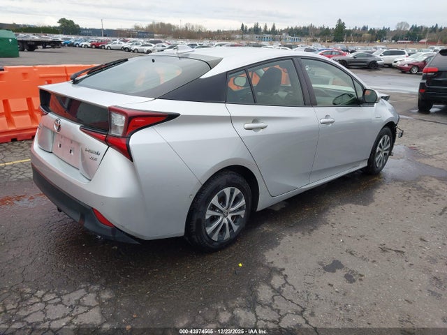 Toyota Prius Xle Awd-e 2021 JTDL9MFU3M3024799 Image 4