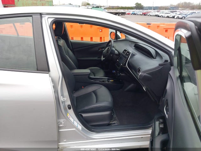 Toyota Prius Xle Awd-e 2021 JTDL9MFU3M3024799 Image 5