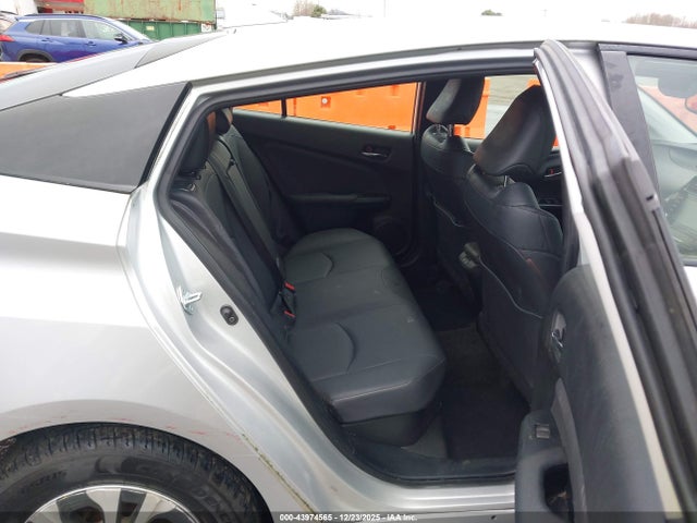 Toyota Prius Xle Awd-e 2021 JTDL9MFU3M3024799 Image 8