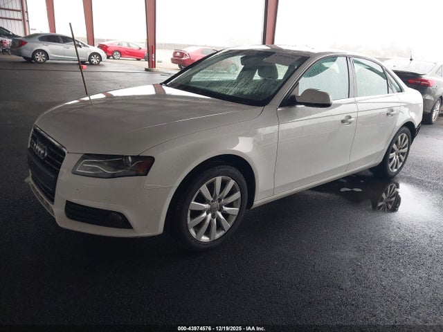 2011 AUDI A4 WAUFFAFL7BN037372 Photo 1